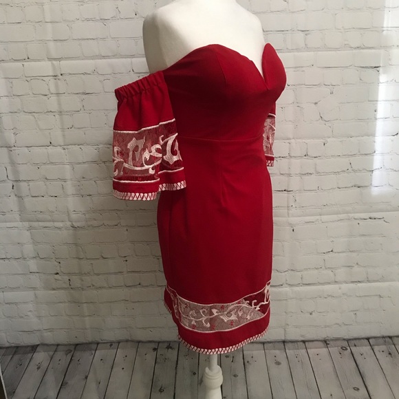 Off the shoulder red dress - Picture 4 of 5